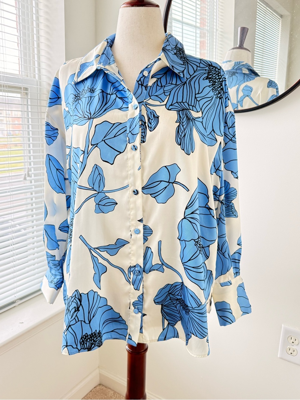 Zara Cream Button-Down Shirt with Blue Floral Print
